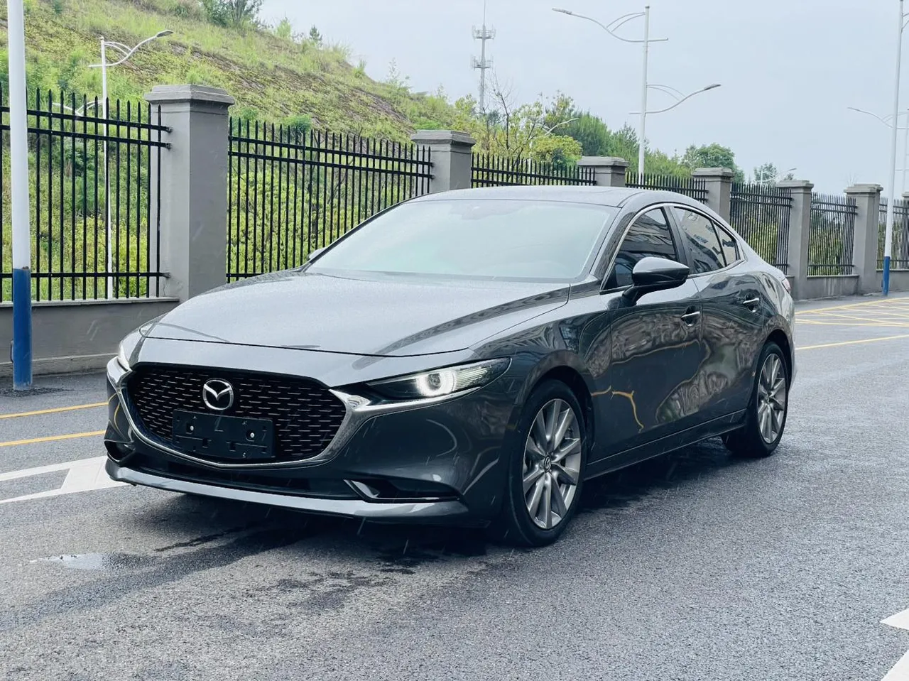 2021 Mazda Mazda3 2.0L AT