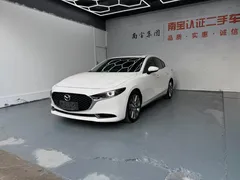 2023 Mazda Mazda3 2.0L AT, белый — фото 1