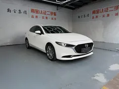 2023 Mazda Mazda3 2.0L AT, белый — фото 3