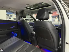 2023 Hyundai Elantra 1.5L CVT LUX Premium, белый — фото 16