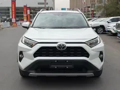 2022 Toyota RAV4 2.0L CVT 4WD Fashion, белый — фото 2