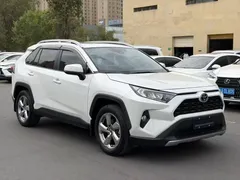 2022 Toyota RAV4 2.0L CVT 4WD Fashion, белый — фото 3