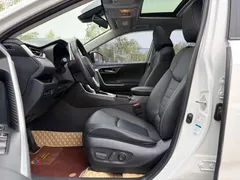 2022 Toyota RAV4 2.0L CVT 4WD Fashion, белый — фото 4