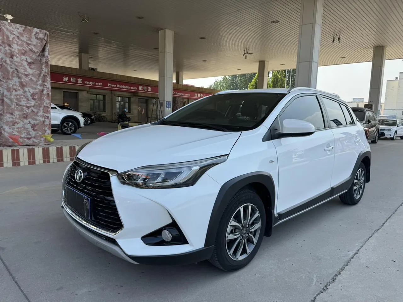2022 Toyota Yaris L Zhixuan X 1.5L CVT Luxury Plus