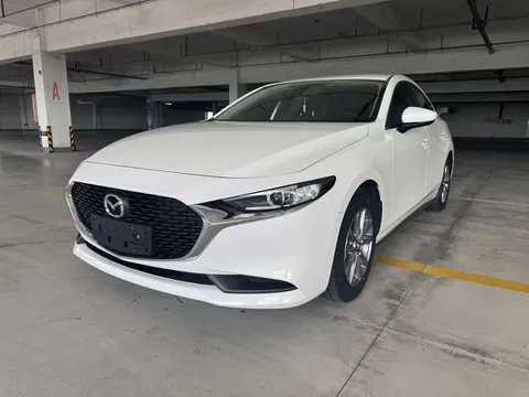 2023 Mazda Mazda3 2.0L AT