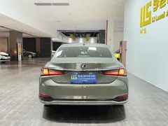 2022 Lexus ES 200 Excellence, зелёный — фото 6