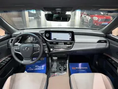 2022 Lexus ES 200 Excellence, зелёный — фото 11
