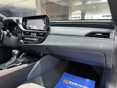 2022 Lexus ES 200 Excellence, зелёный — фото 23