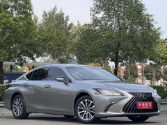 2022 Lexus ES 200 Excellence — фото 3