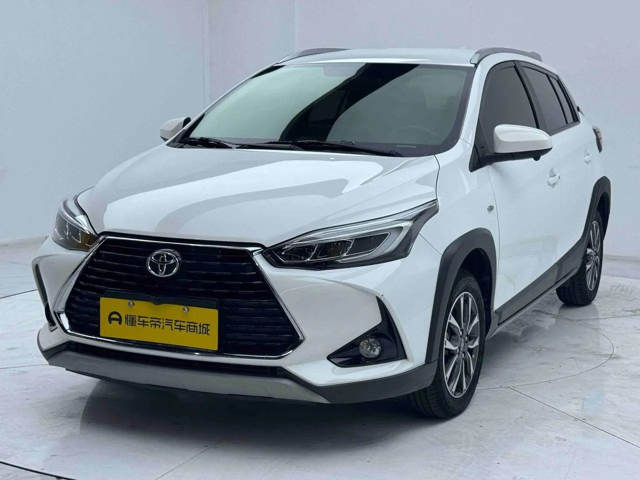 2022 Toyota Yaris L Zhixuan X 1.5L CVT Luxury Plus