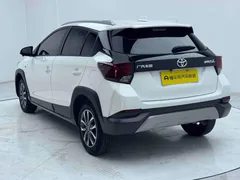 2022 Toyota Yaris L Zhixuan X 1.5L CVT Luxury Plus, белый — фото 5