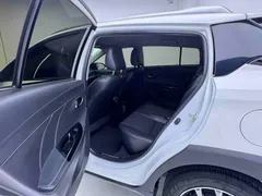 2022 Toyota Yaris L Zhixuan X 1.5L CVT Luxury Plus, белый — фото 13