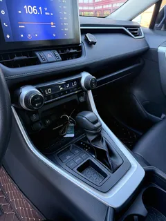 2022 Toyota RAV4 2.0L CVT 2WD Fashion — фото 7