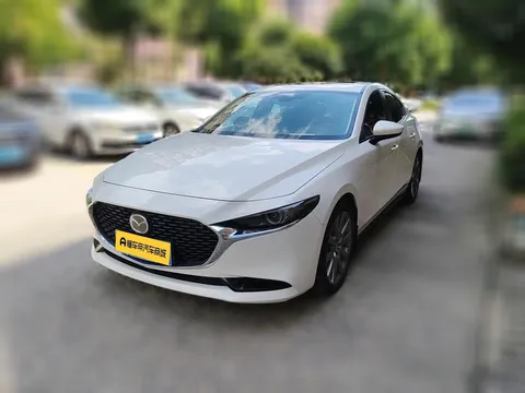 2022 Mazda Mazda3 2.0L AT