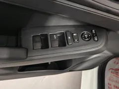 2023 Honda Vezel 1.5L CVT Tech, белый — фото 10