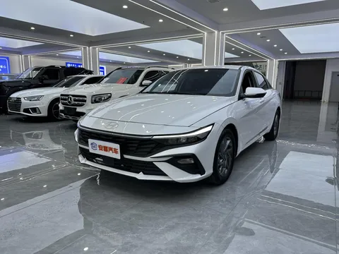 2023 Hyundai Elantra 1.5L CVT GLS Leading