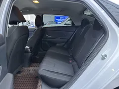 2023 Hyundai Elantra 1.5L CVT GLS Leading, белый — фото 8