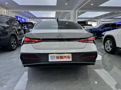 2023 Hyundai Elantra 1.5L CVT GLS Leading, белый — фото 10