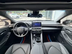 2022 Toyota Avalon 2.0L XLE Premium, чёрный — фото 5