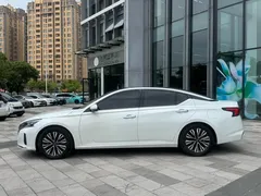 2022 Nissan Teana 2.0L XL-TLS, белый — фото 3