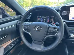 2022 Lexus ES 200 Excellence, белый — фото 9