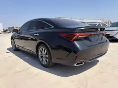 2021 Toyota Avalon 2.5L Luxury, чёрный — фото 8