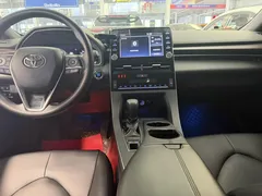 2022 Toyota Avalon 2.0L, чёрный — фото 3