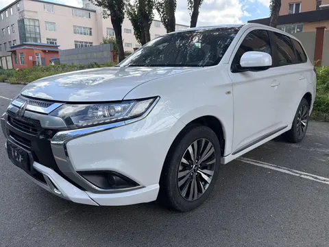 2021 Mitsubishi Outlander 2.0L 2WD 5-seat