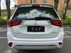 2021 Mitsubishi Outlander 2.0L 2WD 5-seat, белый — фото 5