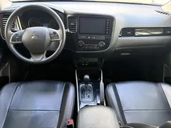 2021 Mitsubishi Outlander 2.0L 2WD 5-seat, белый — фото 10