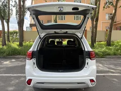 2021 Mitsubishi Outlander 2.0L 2WD 5-seat, белый — фото 13