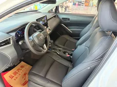 2023 Toyota Frontlander 2.0L CVT Leading, белый — фото 7