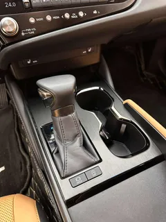 2022 Lexus ES 200 Excellence, белый — фото 15