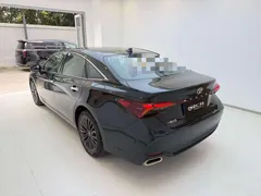 2023 Toyota Avalon 2.0L CVT XLE Premium, чёрный — фото 6