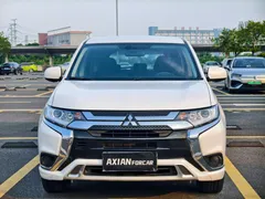 2021 Mitsubishi Outlander 2.0L 2WD 5-seat, белый — фото 2