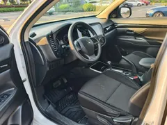 2021 Mitsubishi Outlander 2.0L 2WD 5-seat, белый — фото 4