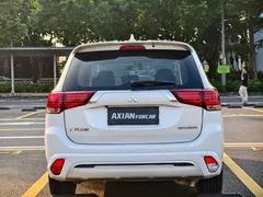 2021 Mitsubishi Outlander 2.0L 2WD 5-seat, белый — фото 9