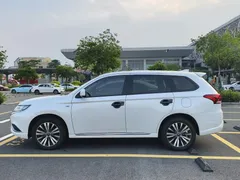 2021 Mitsubishi Outlander 2.0L 2WD 5-seat, белый — фото 11