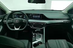 2021 Changan Eado 1.6L GDI CVT Elite, белый — фото 14