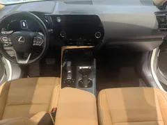 2022 Lexus NX 260 2WD, белый — фото 11