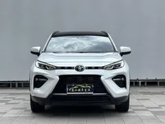 2022 Toyota Wildlander 2.0L 2WD Luxury Plus, белый — фото 2