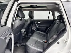 2022 Toyota Wildlander 2.0L 2WD Luxury Plus, белый — фото 7
