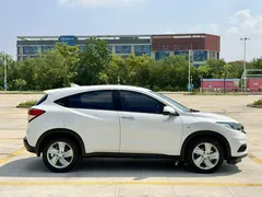 2022 Honda Vezel 1.5L CVT Elite, белый — фото 7