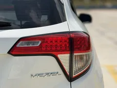 2022 Honda Vezel 1.5L CVT Elite, белый — фото 22