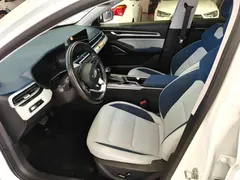 2022 Geely Emgrand 4th Gen 1.5L CVT Flagship, белый — фото 4