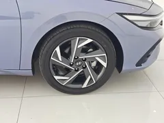 2023 Hyundai Elantra 1.5L CVT GLX Elite, синий — фото 17