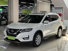 2023 Nissan X-Trail Classic 2.0L 2WD, белый — фото 1