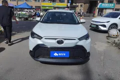 2022 Toyota Frontlander 2.0L CVT Elite, белый — фото 3