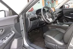 2022 Nissan Sylphy 1.6L XL CVT — фото 9
