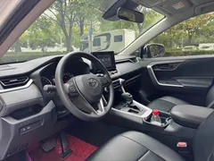 2022 Toyota RAV4 2.0L CVT 2WD Urban, белый — фото 10
